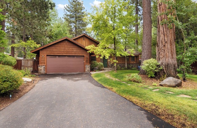 Bearadise Luxury Cabin - Close to Tahoe City, Hot Tub