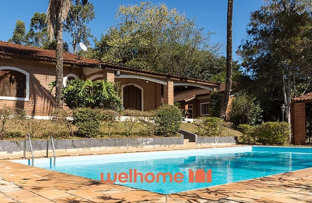 Sítio em Monte Sião com piscina e campo de futebol