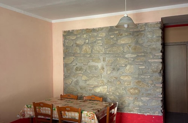 Manzo House