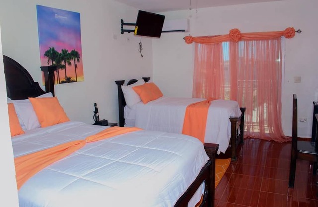 20-room hotel in gorgeous Cap-Haitien with AC