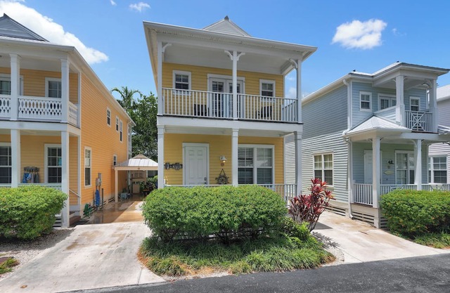 Oversized Islamorada Villa 110 in Gated Anglers Reef: Pool, Kayaks, Bikes, Beach