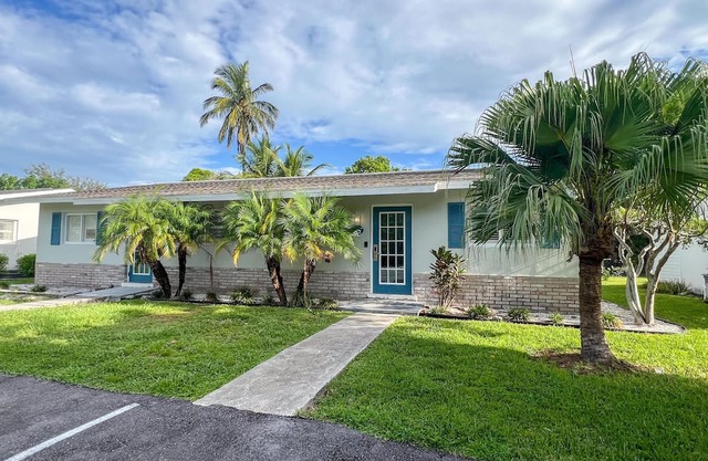 Two Bedroom Queen Villa