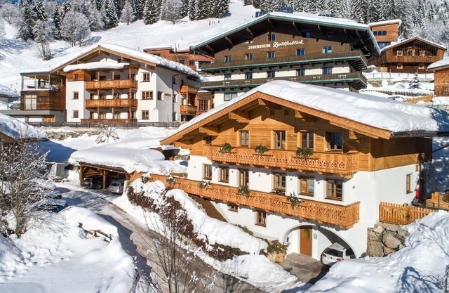 Vacation home for 10 guests with 120m² in Hinterglemm (273724)