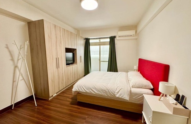 Prime City Center, Quiet Comfort by MRT & SOGO