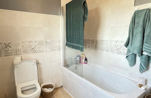 Gîte/furnished 3-bedroom house with veranda and garden - available 13/09 → 15/10