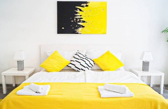 Elegant 4-Apt Collection Perfect Extended Stays