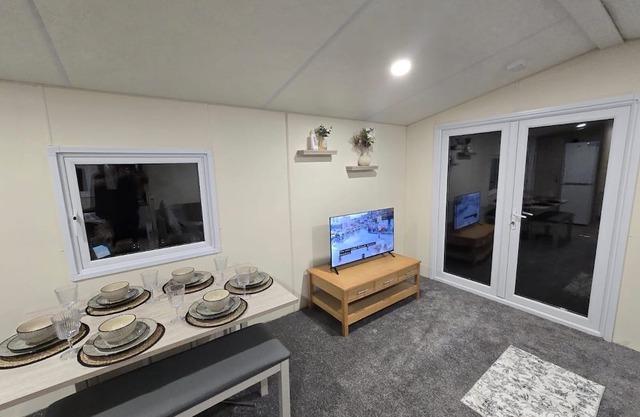 3 bed mobile home - Holiday Park
