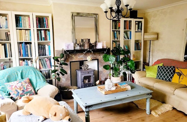 Warm & Cosy Home with Parking, Full of Character