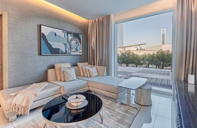bnbme | Chic 1BR Apartment w/ Outdoor Pool Access