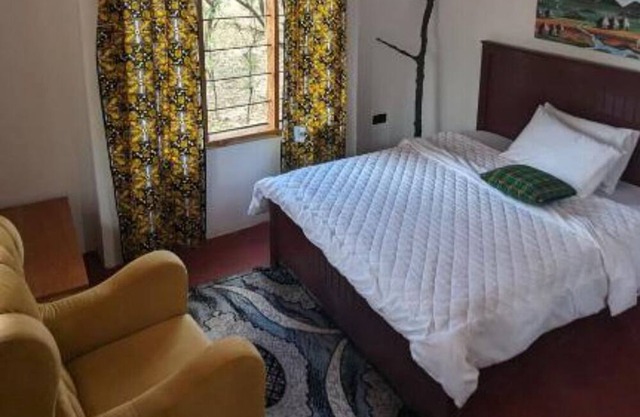 Double G safaris and Camp Mikumi - Superior Single Room