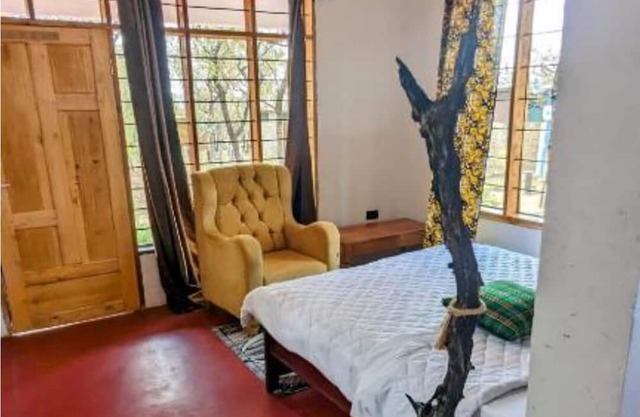 Double G safaris and Camp Mikumi - Superior Single Room 3
