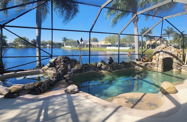 Your Paradise Cave Vacay