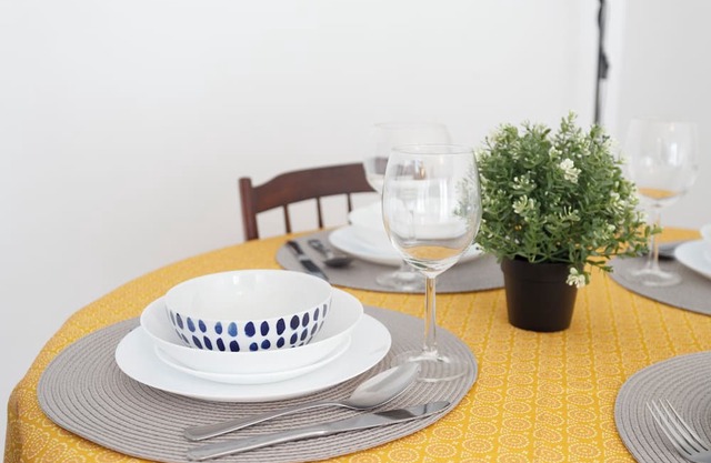 Central & Spacious 2BR in Almada Easy access to Lisbon