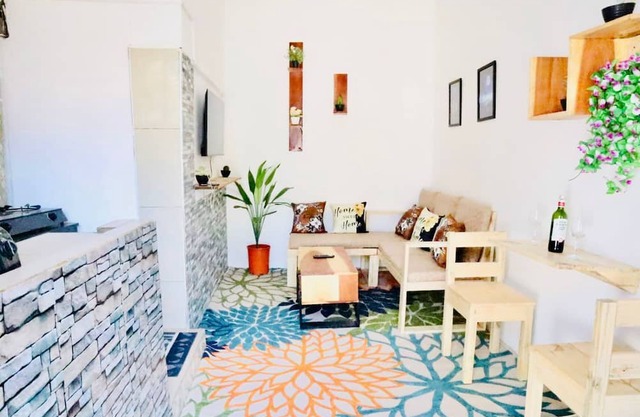 Sebastian apartment