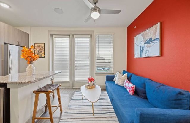 Studio with Patio, Pool, Gym, Parking, Queen Bed & More