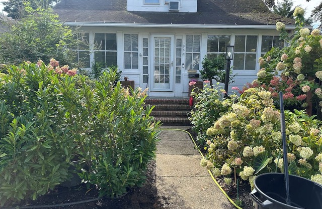 Ryder Cup 1 min. away: 4-bedroom house in Bethpage-Farmingdale, bygone charm