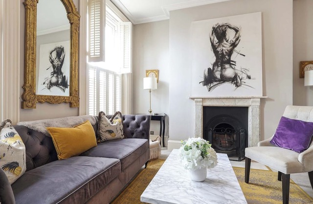 3 bedroom accommodation in Cheltenham
