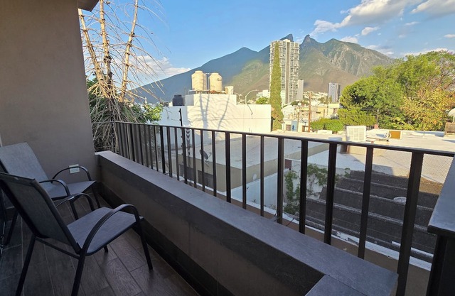 Charming 1-bedroom apartment in Monterrey with AC