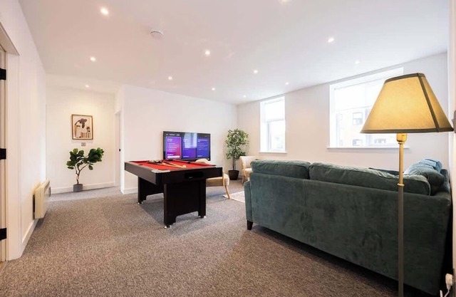 Stanway Apartments Free Parking