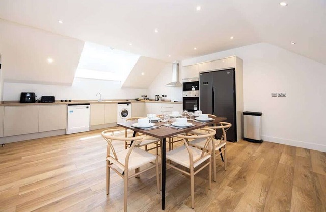 Stanway Apartment Free Parking