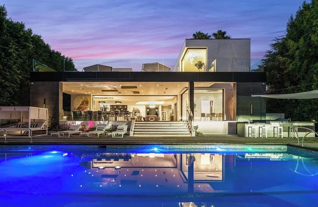 Rexford Modern - Living Art on Rexford Drive w/6BR Near the Golden Triangle