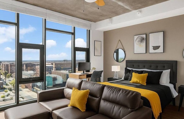 Bright + Airy Studio | Perfect City Escape 7