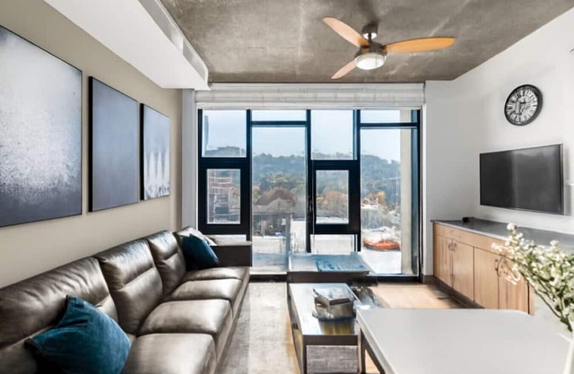 Prime 2BR Stay | Five Points & Nightlife 7th