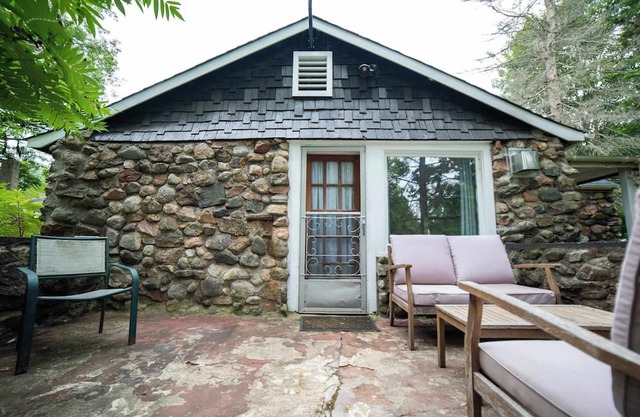 3-Bedroom Cottage #1 "Hamilton"