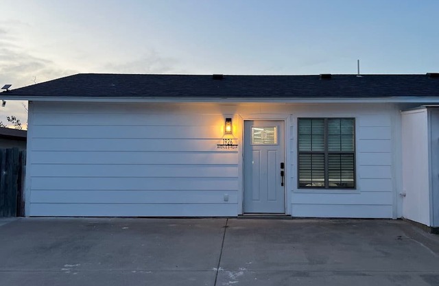 Divine Casita in the Rear
