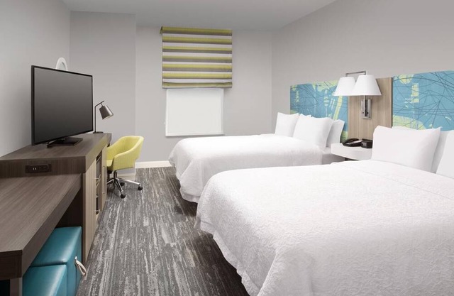 Your Gateway to Miami's Heartbeat! 2 Relaxing Units, Free Breakfast, Pool!
