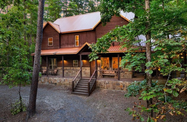 ATL Cabin in the woods, Play Pool, Outdoor Play-Set