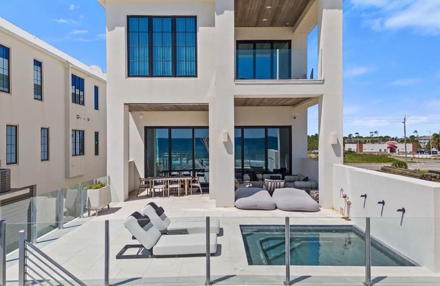 Casa Playa at Eleanor Beach - Stunning 5BR Beachfront Home w/Private Pool