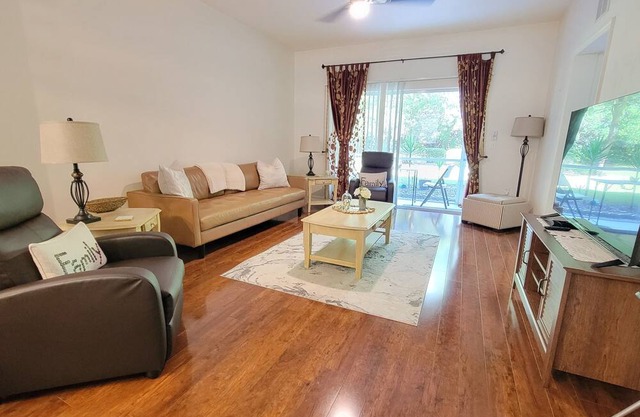 New In-City Comfort: Condo Getaway 2-bed, 2-bath
