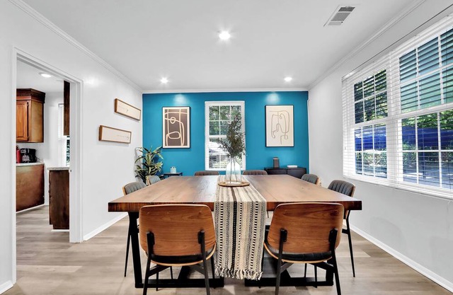 Large Retreat with Hot Tub + Big Yard, Sleeps 16!
