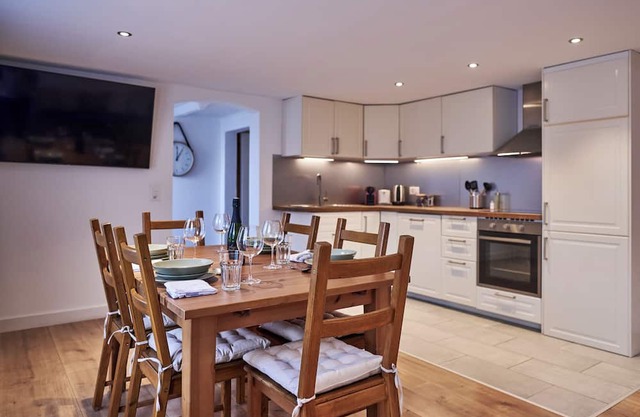 Fantastic 2 Bedroom Garden Apartment with Mountain View in Interlaken