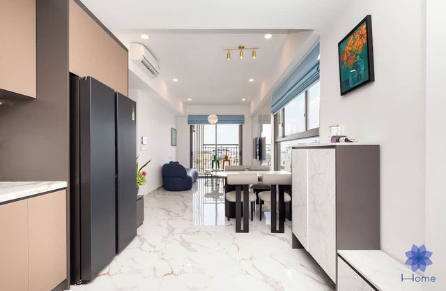Charming 2-bedroom apartment with AC, Free Gym & Pool; 1.5km from TSN airport