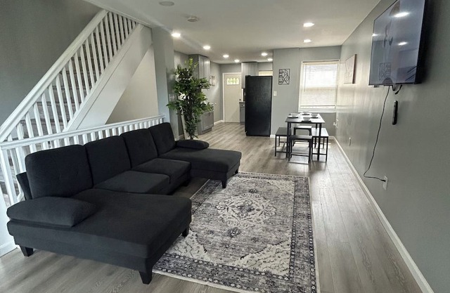 Contemporary 3-Bedroom, 2-Bathroom House, with Backyard & Patio