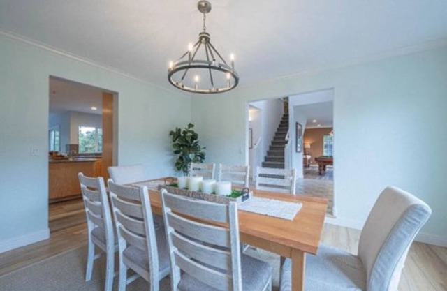 Amazing 4-bedroom estate near Monterey, Santa Cruz, Pinnacles Natl Monument