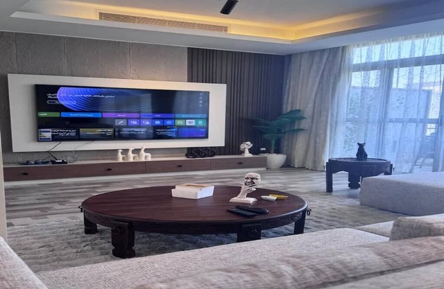 luxury apartment cfc with prime location spacious layout,modern design
