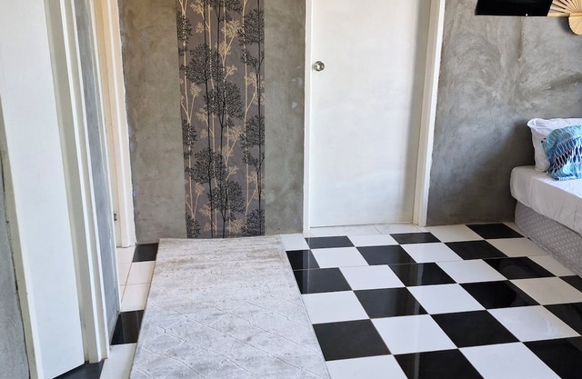 Entire 2 bedroom Apartment in Port Moresby 10 minutes drive to the nature park