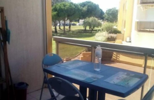 Escape and relaxation just a stone's throw from the sea - Cosy balcony