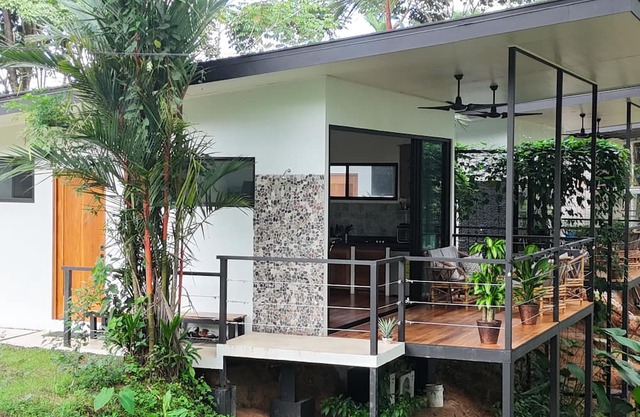 🌿 River Lodge — Your Jungle Hideaway in the Heart of Uvita. Walk everywhere!