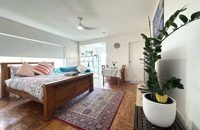 Bronte beach studio in Sydney's Best Suburb Apt 6