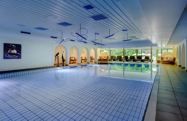 Gorgeous Twente Garden-View Room for Your Peaceful Stay - w/Private Sun Terrace