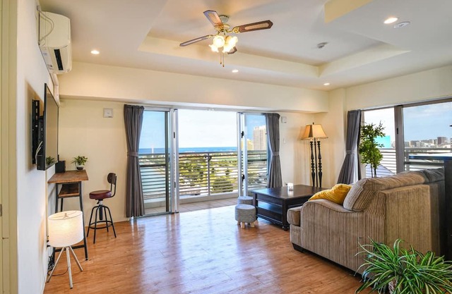 Renovated this summer A resort condominium overlo/Nakagami-gun Okinawa