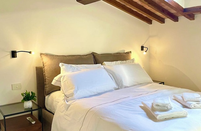 Boutique apartment- Experience the excitement of a unique stay: ancient and comfortable