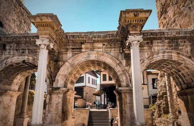 Bright Yellow Flat Near Beach Old Town Free Wifi