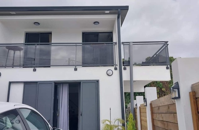 Pleasant new house with sea and mountain views