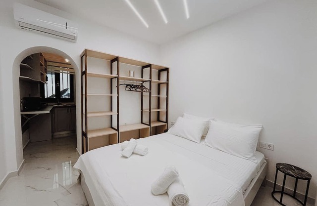 Venecian Vicolo by Corfuescapes