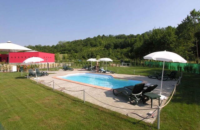 Mobilehome with pool in Alba Village